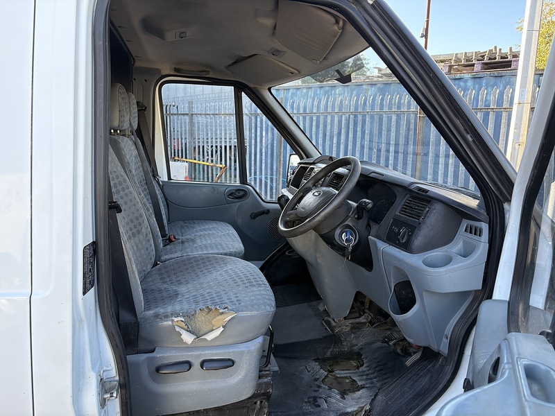 Ford 2.4 TDCi 350 Duratorq Panel Van 3dr Diesel Manual RWD L3 H3 (98 bhp)