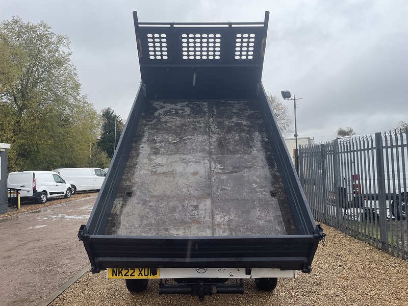 Mercedes-Benz 315 2.0 CDI Progressive MWB TIPPER - WHITE