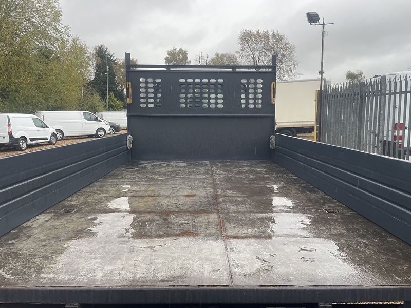 Mercedes-Benz 315 2.0 CDI Progressive MWB TIPPER - WHITE