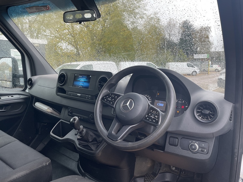 Mercedes-Benz 315 2.0 CDI Progressive MWB TIPPER - WHITE