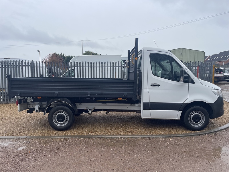 Mercedes-Benz 315 2.0 CDI Progressive MWB TIPPER - WHITE