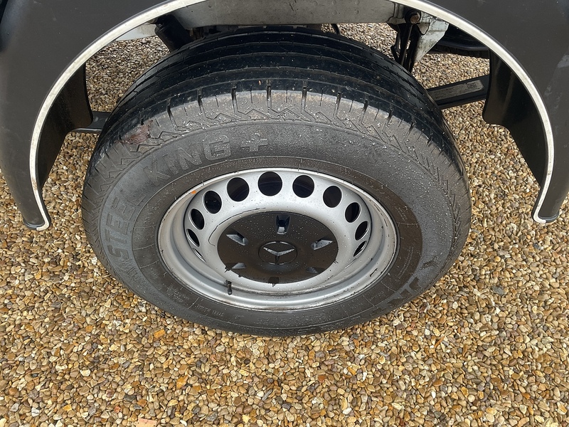 Mercedes-Benz 315 2.0 CDI Progressive MWB TIPPER - WHITE