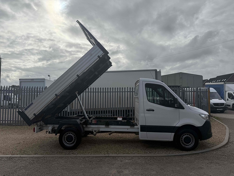 Mercedes-Benz 315 2.0 CDI Progressive MWB TIPPER - WHITE