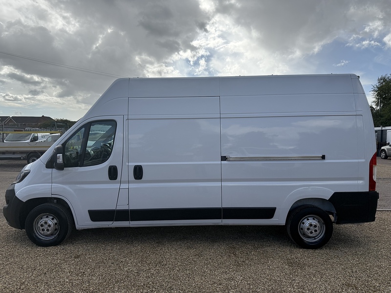 Peugeot BlueHDi 335 2.2 Professional Premium + L3 LWB HIGH ROOF PANEL VAN