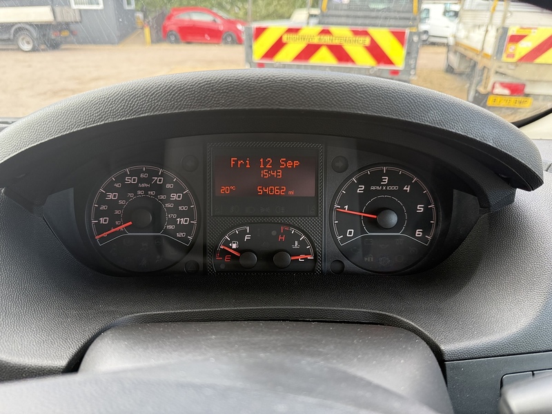 Peugeot BlueHDi 335 2.2 Professional Premium + L3 LWB HIGH ROOF PANEL VAN