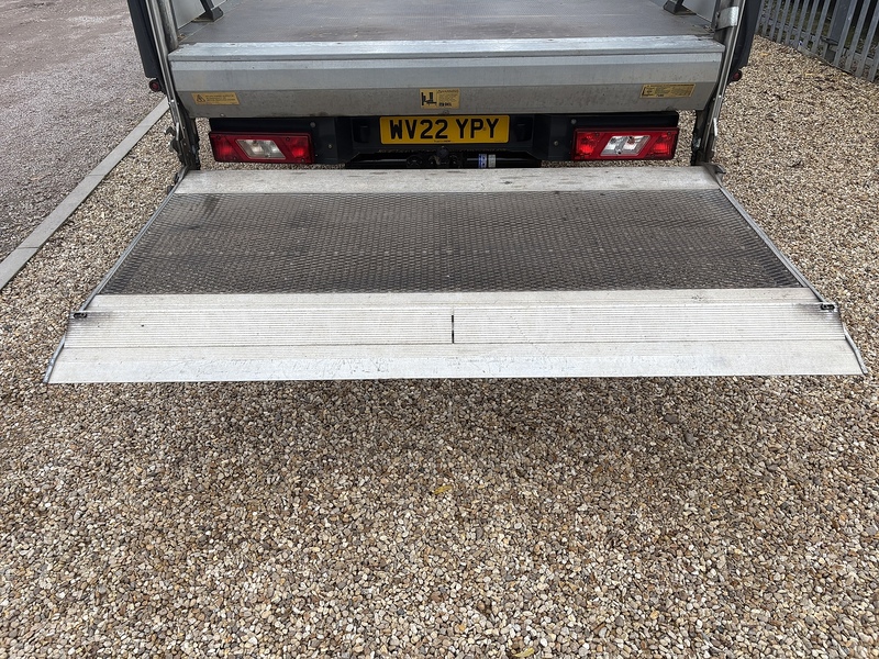 Ford 350 2.0 EcoBlue Leader L4 XLWB DROPSIDE TAIL LIFT - DRW