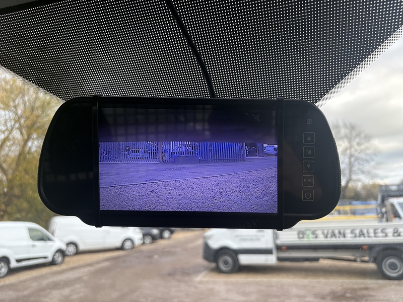 Ford 350 2.0 EcoBlue Leader L4 XLWB DROPSIDE TAIL LIFT - DRW