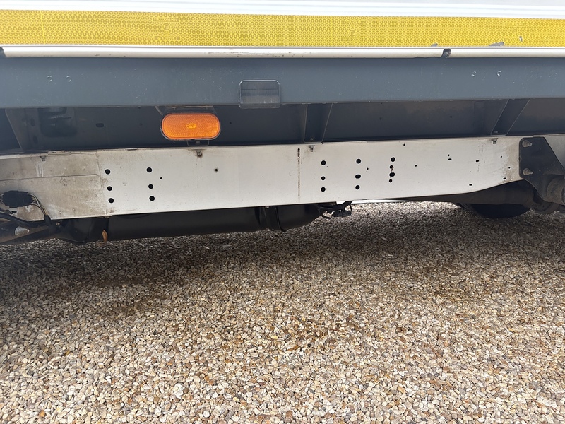 Ford 350 2.0 EcoBlue Leader L4 XLWB DROPSIDE TAIL LIFT - DRW