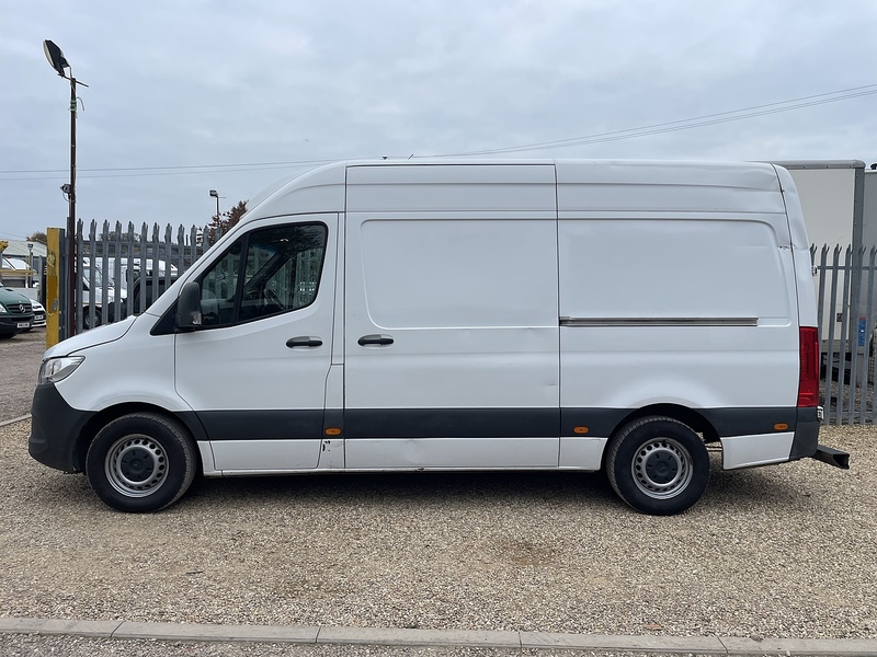 Mercedes-Benz 314 2.1 CDI L2 H3 MWB FRIDGE PANEL VAN - WHITE
