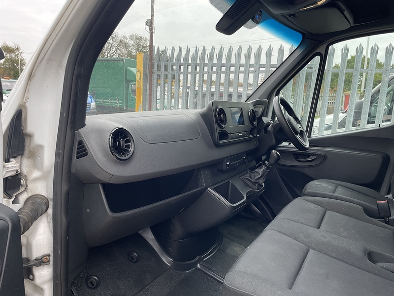 Mercedes-Benz 314 2.1 CDI L2 H3 MWB FRIDGE PANEL VAN - WHITE