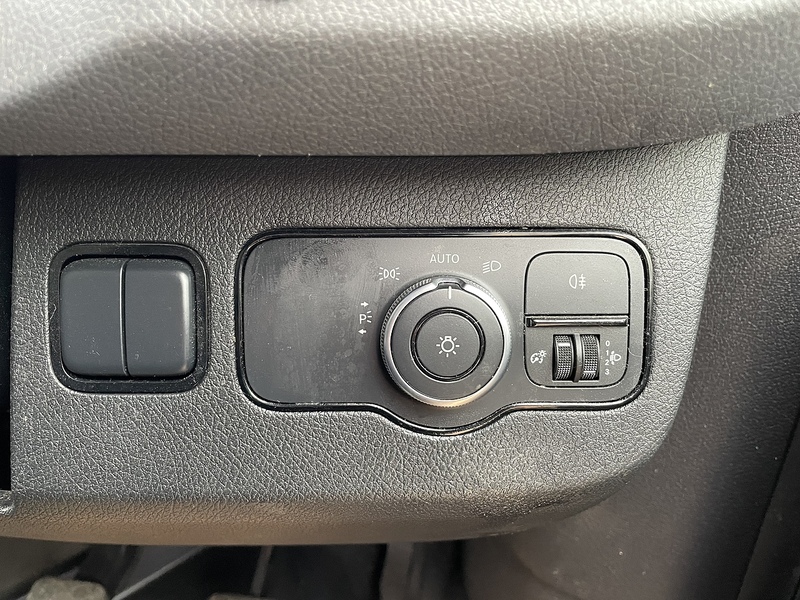 Mercedes-Benz 314 2.1 CDI L2 H3 MWB FRIDGE PANEL VAN - WHITE