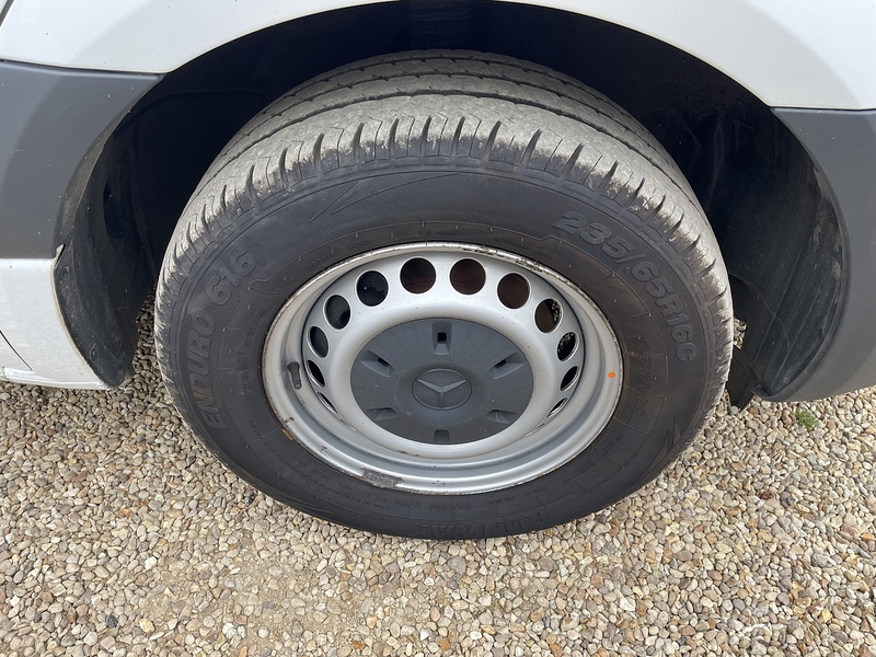 Mercedes-Benz 314 2.1 CDI L2 H3 MWB FRIDGE PANEL VAN - WHITE