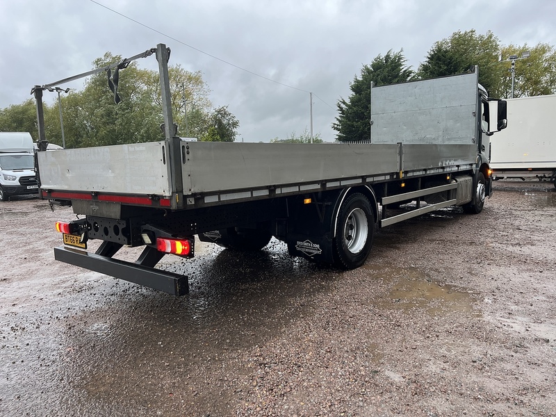 Mercedes-Benz 1824L 7.7  Automatic Diesel