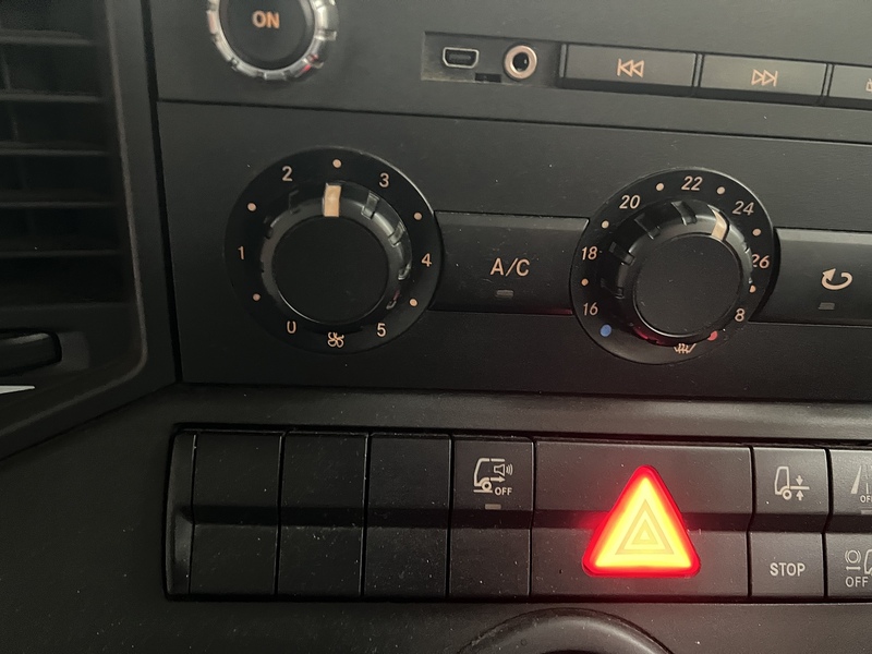 Mercedes-Benz 1824L 7.7  Automatic Diesel