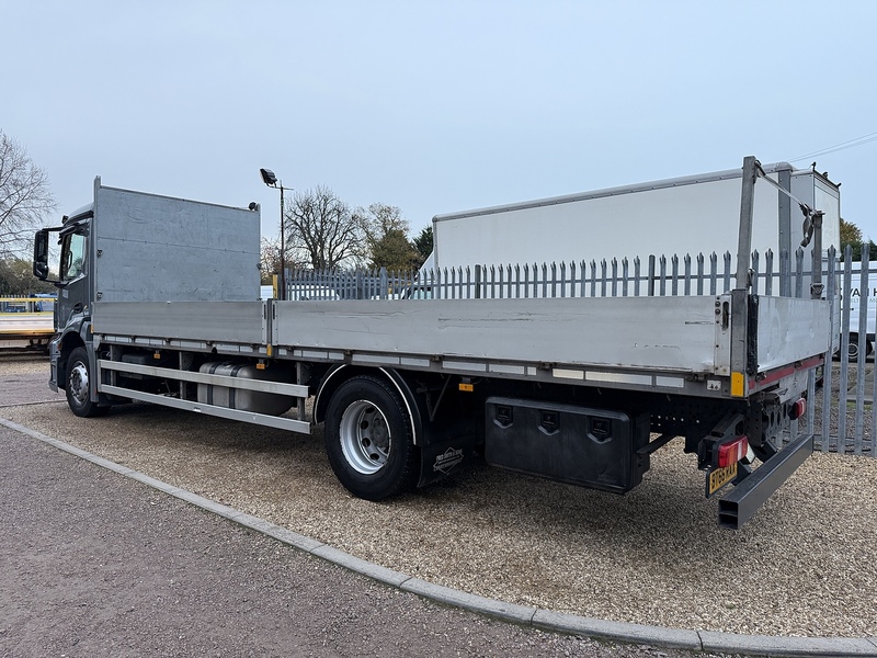 Mercedes-Benz 1824L 7.7  Automatic Diesel