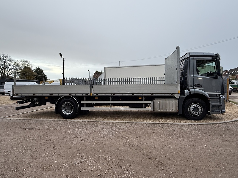 Mercedes-Benz 1824L 7.7  Automatic Diesel