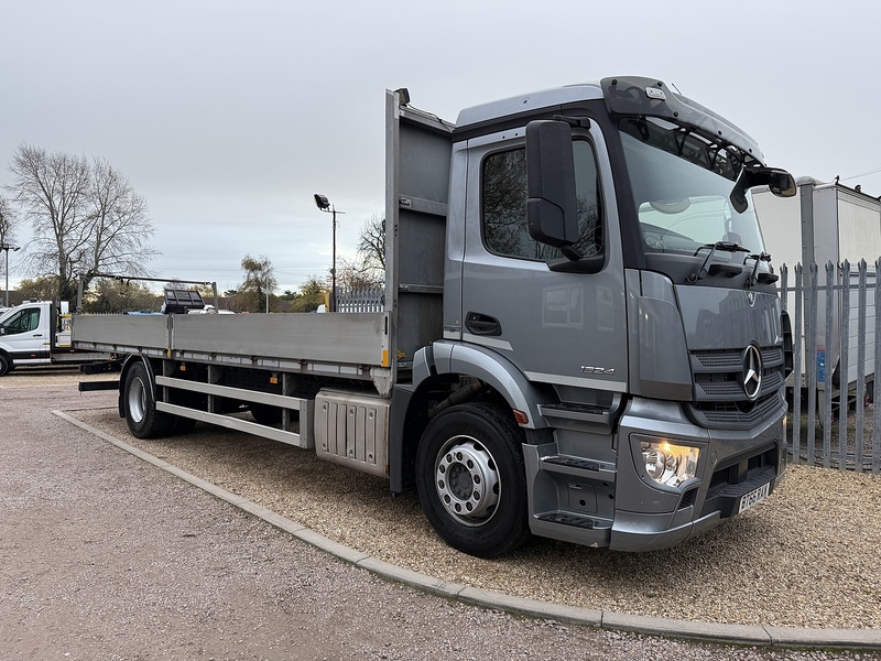 Mercedes-Benz 1824L 7.7  Automatic Diesel