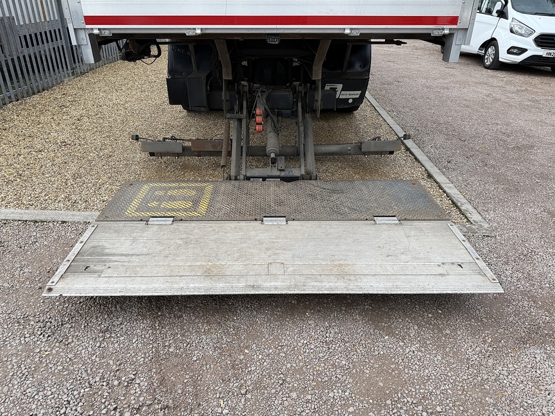 Iveco 180E25s 6.7 Dropside Automatic Diesel