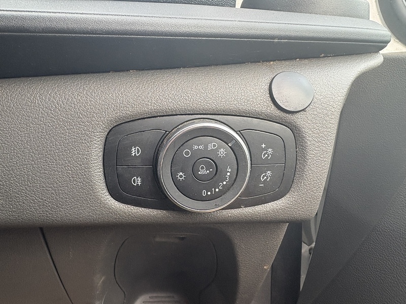 Ford 300 2.0 EcoBlue Limited L1 H1 SWB PANEL VAN - WHITE 2.0 5dr Panel Van Manual Diesel