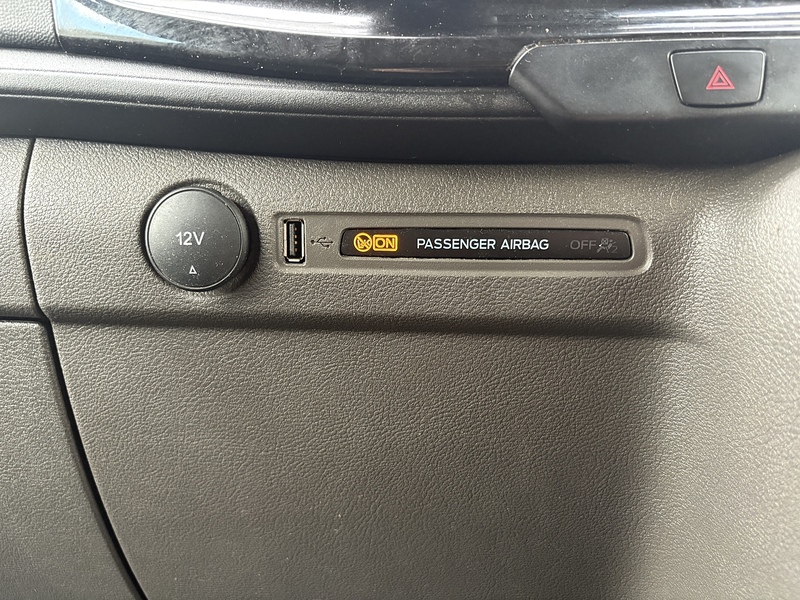 Ford 300 2.0 EcoBlue Limited L1 H1 SWB PANEL VAN - WHITE 2.0 5dr Panel Van Manual Diesel