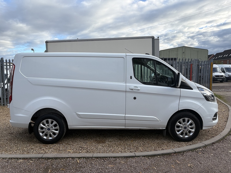 Ford 300 2.0 EcoBlue Limited L1 H1 SWB PANEL VAN - WHITE 2.0 5dr Panel Van Manual Diesel