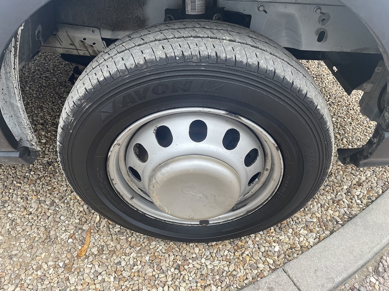 Ford 350 2.0 EcoBlue Leader L4 XLWB DROPSIDE TAIL LIFT - DRW