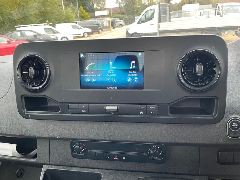 Mercedes-Benz 315 2.0 CDI Progressive LWB DROPSIDE TAIL LIFT 2.0 2dr Dropside Manual Diesel