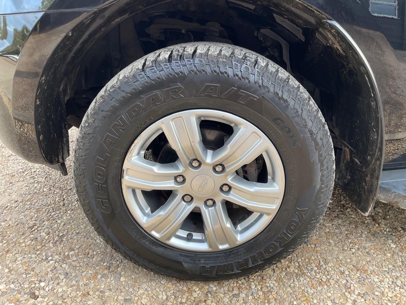 Ford EcoBlue Limited 2.0 4x4 PICK UP TRUCK WITH CANOPY - AUTOMATIC