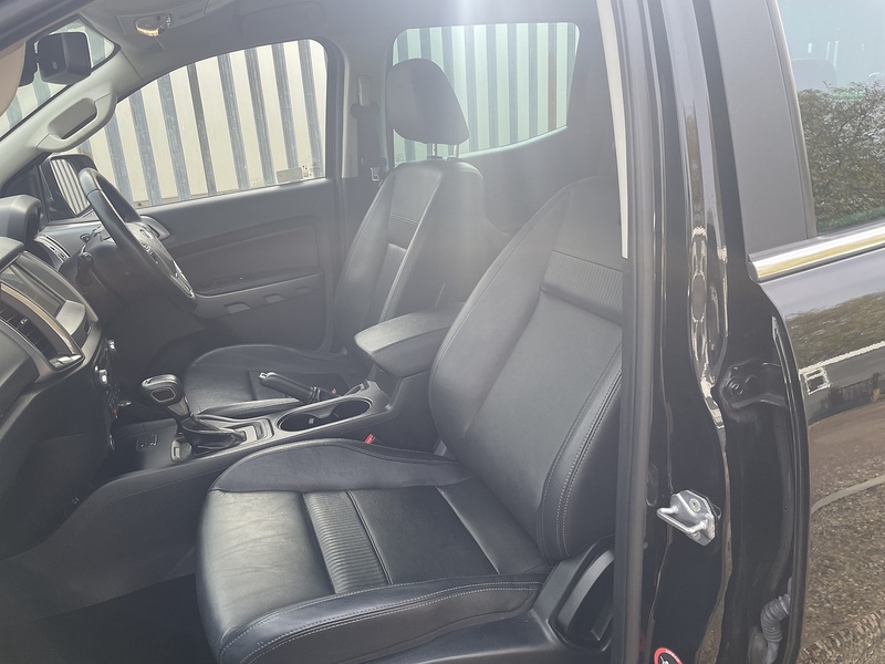 Ford EcoBlue Limited 2.0 4x4 PICK UP TRUCK WITH CANOPY - AUTOMATIC