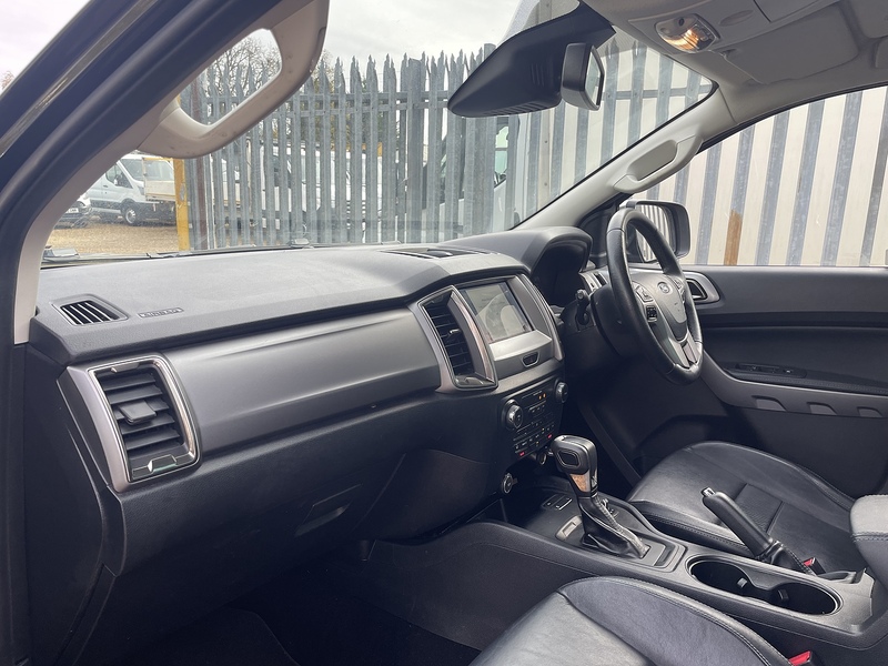 Ford EcoBlue Limited 2.0 4x4 PICK UP TRUCK WITH CANOPY - AUTOMATIC