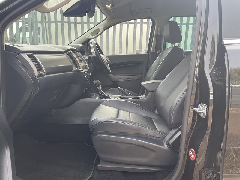 Ford EcoBlue Limited 2.0 4x4 PICK UP TRUCK WITH CANOPY - AUTOMATIC