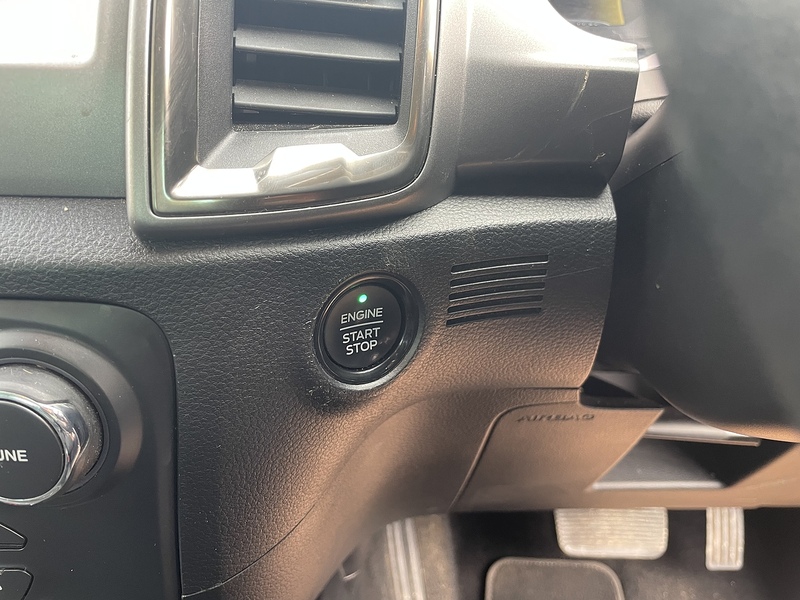 Ford EcoBlue Limited 2.0 4x4 PICK UP TRUCK WITH CANOPY - AUTOMATIC