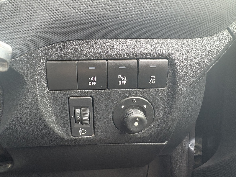 Peugeot BlueHDi 651 Professional 1.6 L1 H1 SWB PANEL VAN - BLACK