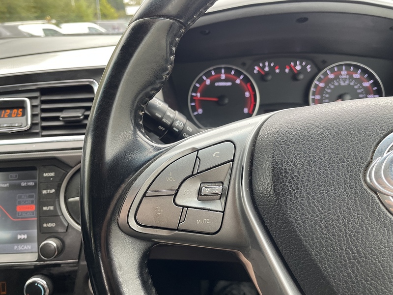 SsangYong 2.2D EX Pickup Double Cab 4dr Diesel Auto 4WD Euro 6 (178 ps)