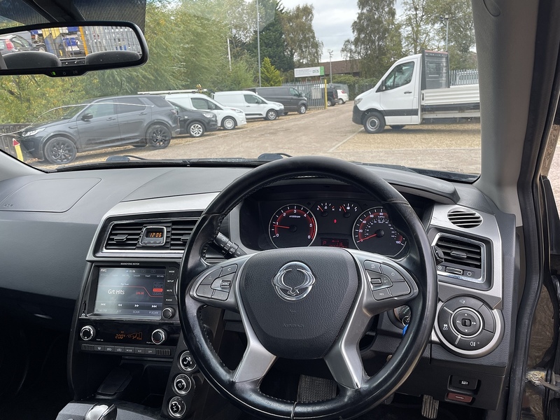 SsangYong 2.2D EX Pickup Double Cab 4dr Diesel Auto 4WD Euro 6 (178 ps)