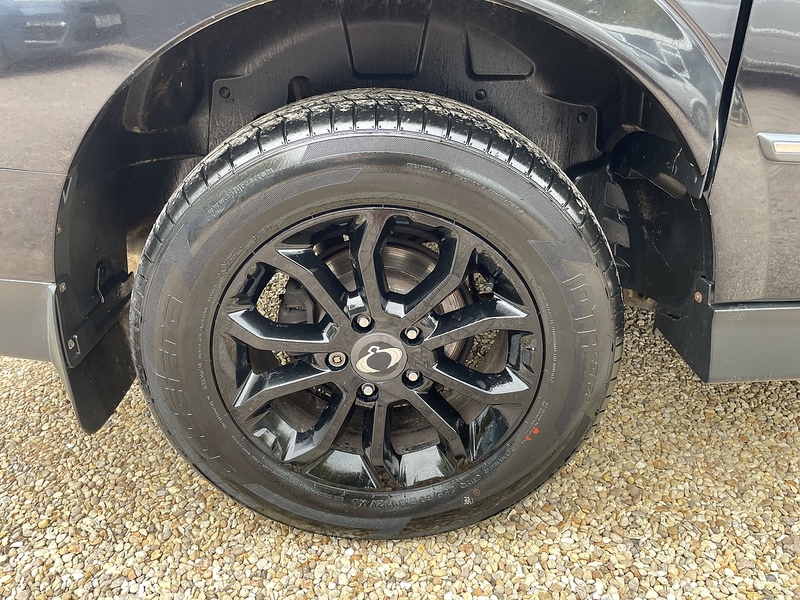 SsangYong 2.2D EX Pickup Double Cab 4dr Diesel Auto 4WD Euro 6 (178 ps)