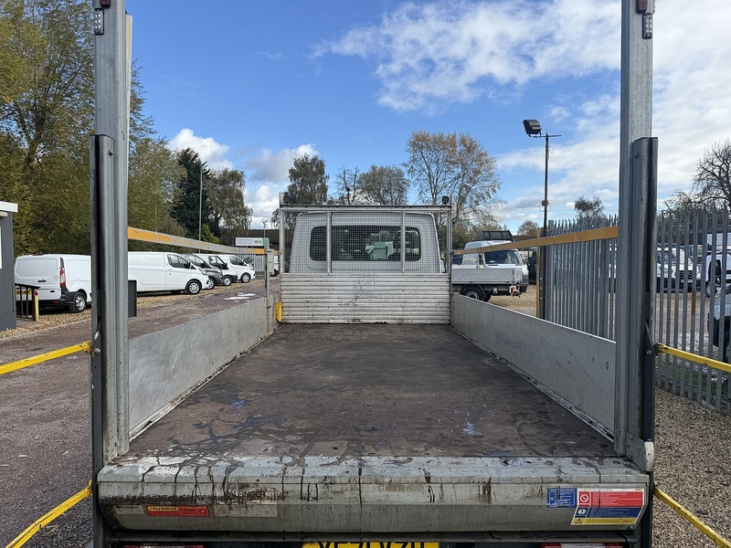 Iveco D HPI 14V 35S 3450 2.3 14FT DROPSIDE TAIL LIFT - WHITE