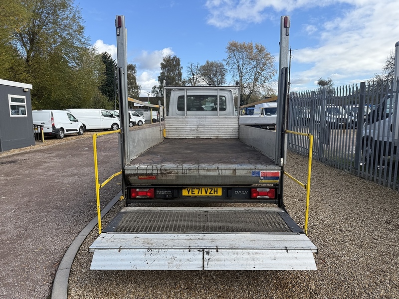 Iveco D HPI 14V 35S 3450 2.3 14FT DROPSIDE TAIL LIFT - WHITE