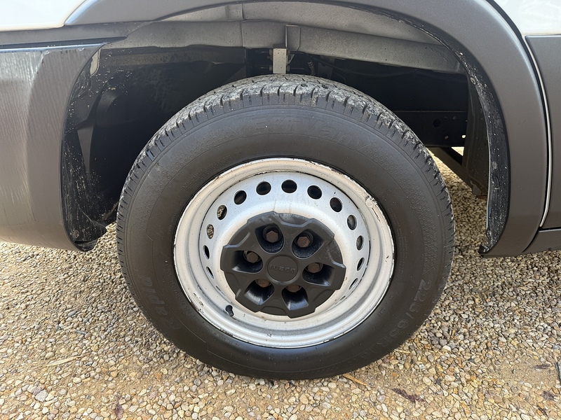 Iveco D HPI 14V 35S 3450 2.3 14FT DROPSIDE TAIL LIFT - WHITE