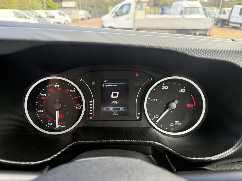 Iveco D HPI 14V 35S 3450 2.3 14FT DROPSIDE TAIL LIFT - WHITE