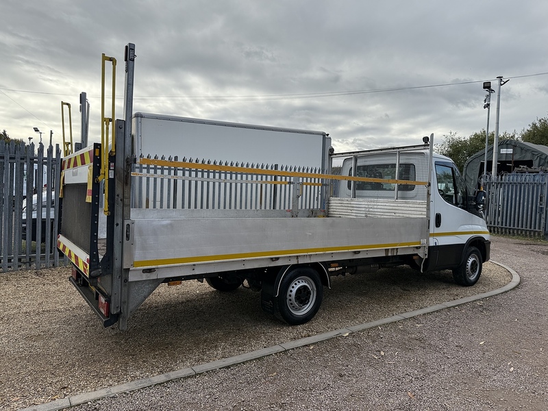 Iveco D HPI 14V 35S 3450 2.3 14FT DROPSIDE TAIL LIFT - WHITE