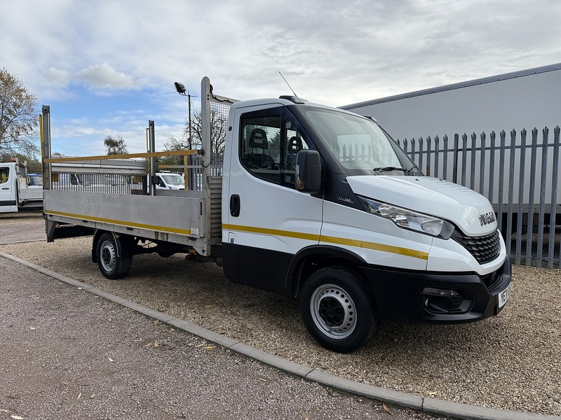 Iveco D HPI 14V 35S 3450 2.3 14FT DROPSIDE TAIL LIFT - WHITE