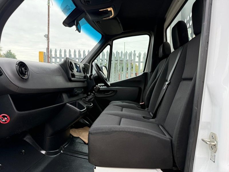 Mercedes-Benz 315 2.0 CDI Progressive L3 LWB DROPSIDE TAIL LIFT - WHITE