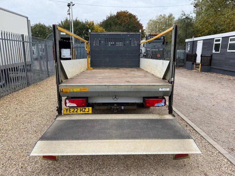 Mercedes-Benz 315 2.0 CDI Progressive L3 LWB DROPSIDE TAIL LIFT - WHITE
