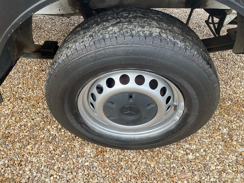 Mercedes-Benz 313 2.1 CDI L3 LWB DROPSIDE - WHITE