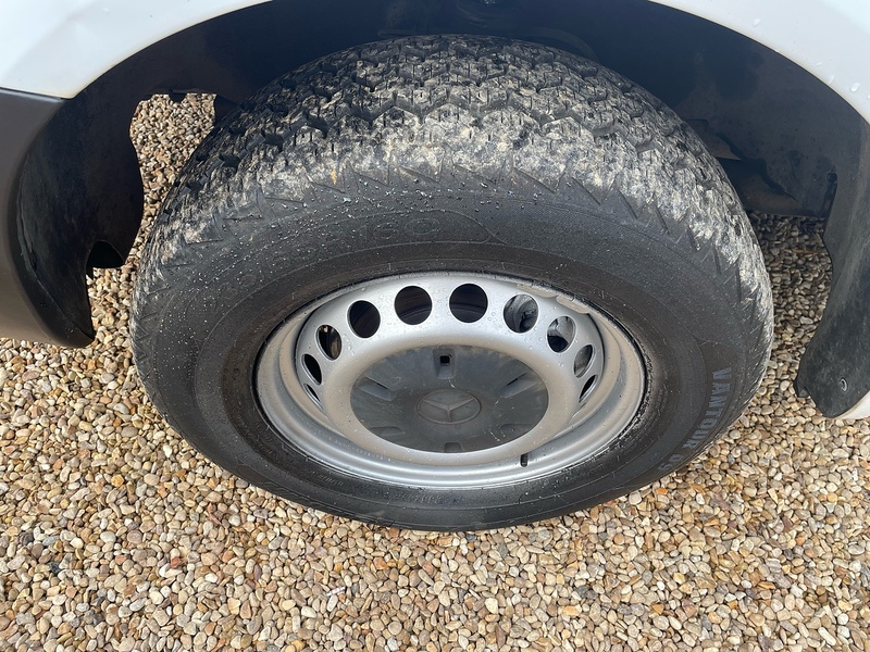 Mercedes-Benz 313 2.1 CDI L3 LWB DROPSIDE - WHITE