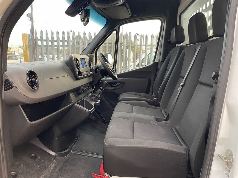 Mercedes-Benz 314 2.1 CDI L3 LWB DROPSIDE TAIL LIFT - WHITE