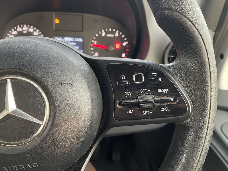 Mercedes-Benz 314 2.1 CDI L3 LWB DROPSIDE TAIL LIFT - WHITE