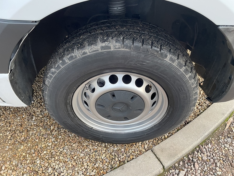 Mercedes-Benz 314 2.1 CDI L3 LWB DROPSIDE TAIL LIFT - WHITE