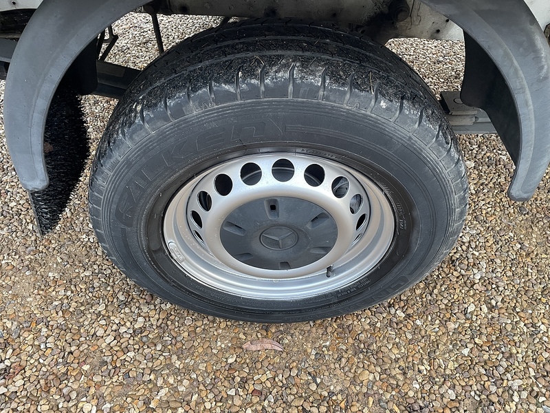 Mercedes-Benz 314 2.1 CDI L3 LWB DROPSIDE TAIL LIFT - WHITE